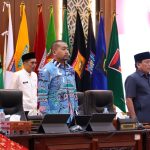 DPRD Sumbar menggelar rapat paripurna penyampaian jawaban Gubernur terhadap Pandangan Umum Fraksi-Fraksi atas 3 Ranperda tentang Perubahan APBD Provinsi Sumatera Barat Tahun 2024, Jumat 2 Agustus 2024.