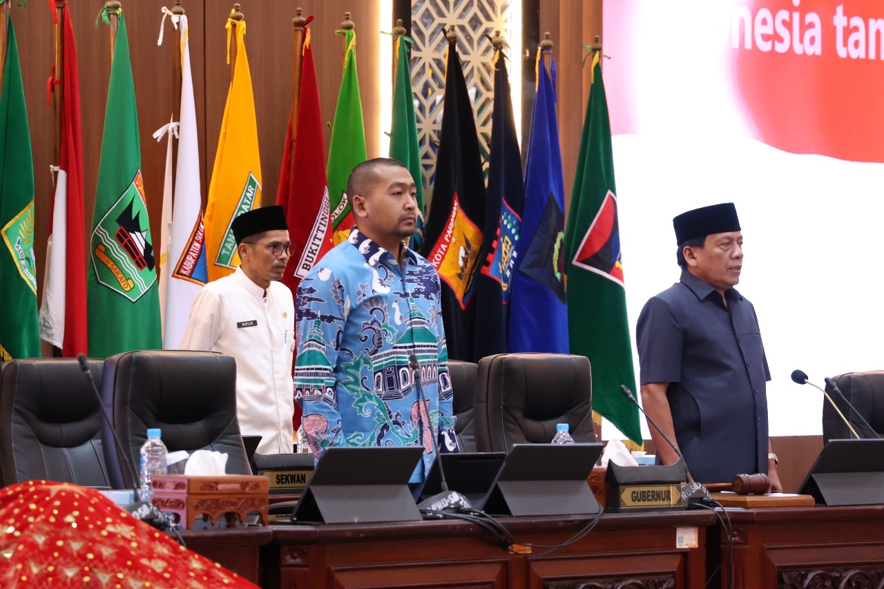 DPRD Sumbar menggelar rapat paripurna penyampaian jawaban Gubernur terhadap Pandangan Umum Fraksi-Fraksi atas 3 Ranperda tentang Perubahan APBD Provinsi Sumatera Barat Tahun 2024, Jumat 2 Agustus 2024. DPRD Sumbar menggelar rapat paripurna penyampaian jawaban Gubernur terhadap Pandangan Umum Fraksi-Fraksi atas 3 Ranperda tentang Perubahan APBD Provinsi Sumatera Barat Tahun 2024, Jumat 2 Agustus 2024.